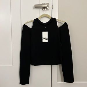 NWT Zara fall/winter 2021 super sexy black cotton crop top with cutout shoulders